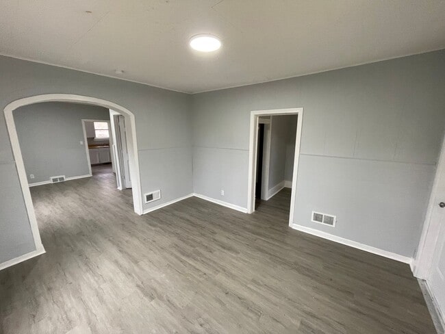 Building Photo - SECTION 8 & EDEN ACCEPTED!! Newly Renovated Spacious 2BR Home!