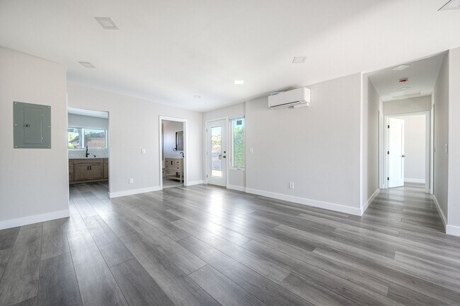 Foto del edificio - 199 Twin Oaks Cir