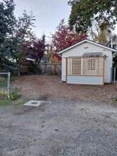 Building Photo - 711 SW I St