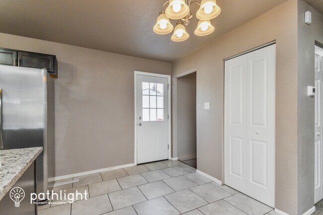Foto del edificio - 1705 Grant Avenue, Colorado Springs, CO, 8...