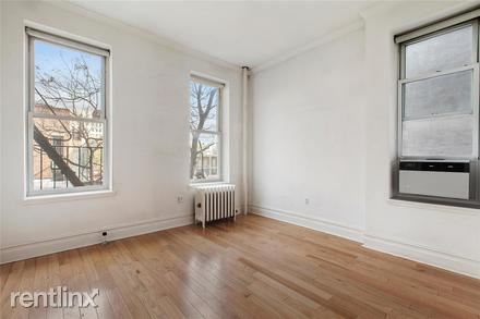 Primary Photo - 110 E 1st St