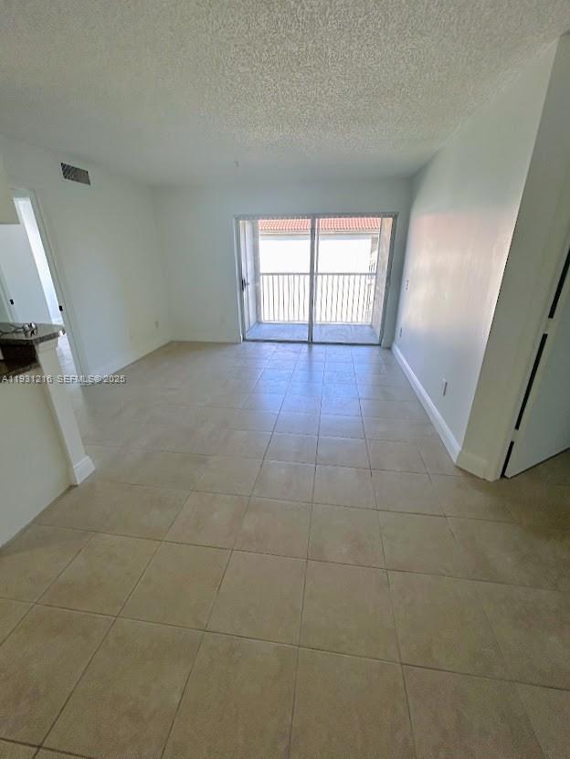 Building Photo - 440 S Park Rd