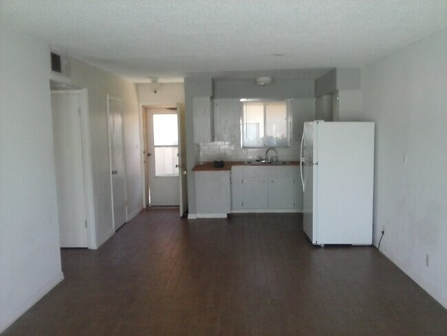 Foto del edificio - Corner Unit in Scottsdale! $1,299 plus tax!