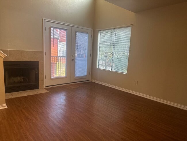 Building Photo - Affordable 1 Bedroom 1 Bathroom Condo with Loft