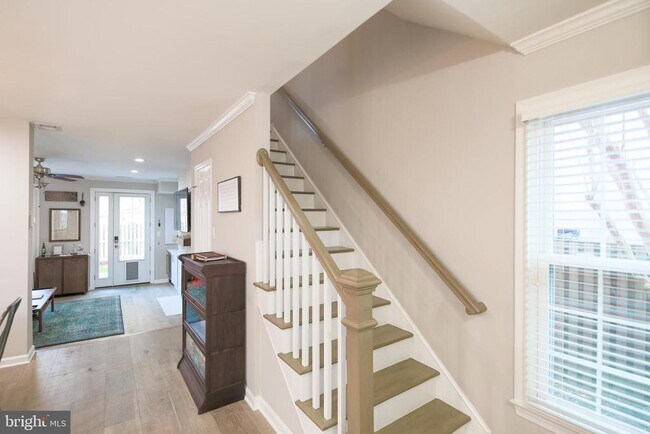 Foto del edificio - 332 S Alfred St