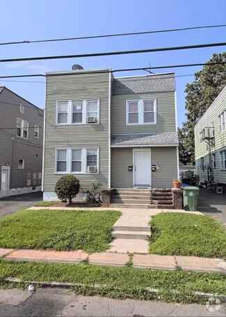 Building Photo - 422 Bacheller Ave