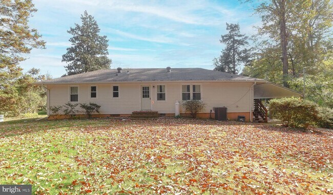 Building Photo - 23403 Town Creek Dr