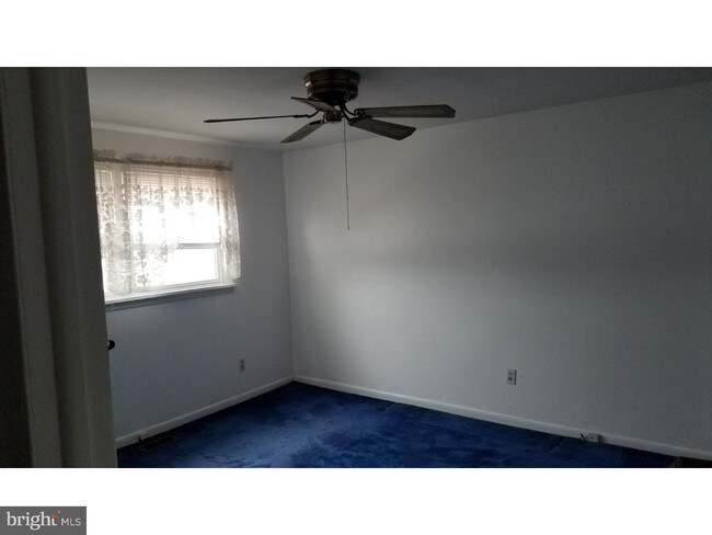 Building Photo - 525 Balsam Terrace