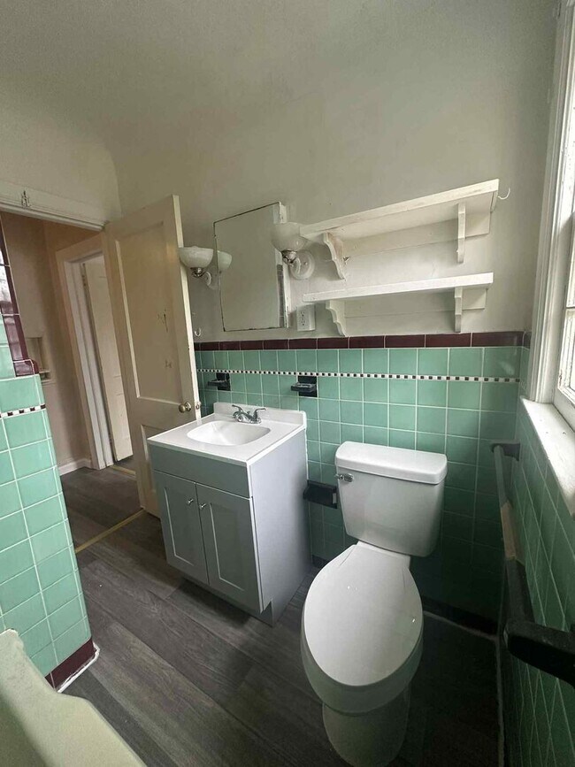 Building Photo - 3 Bed/1 Bath House