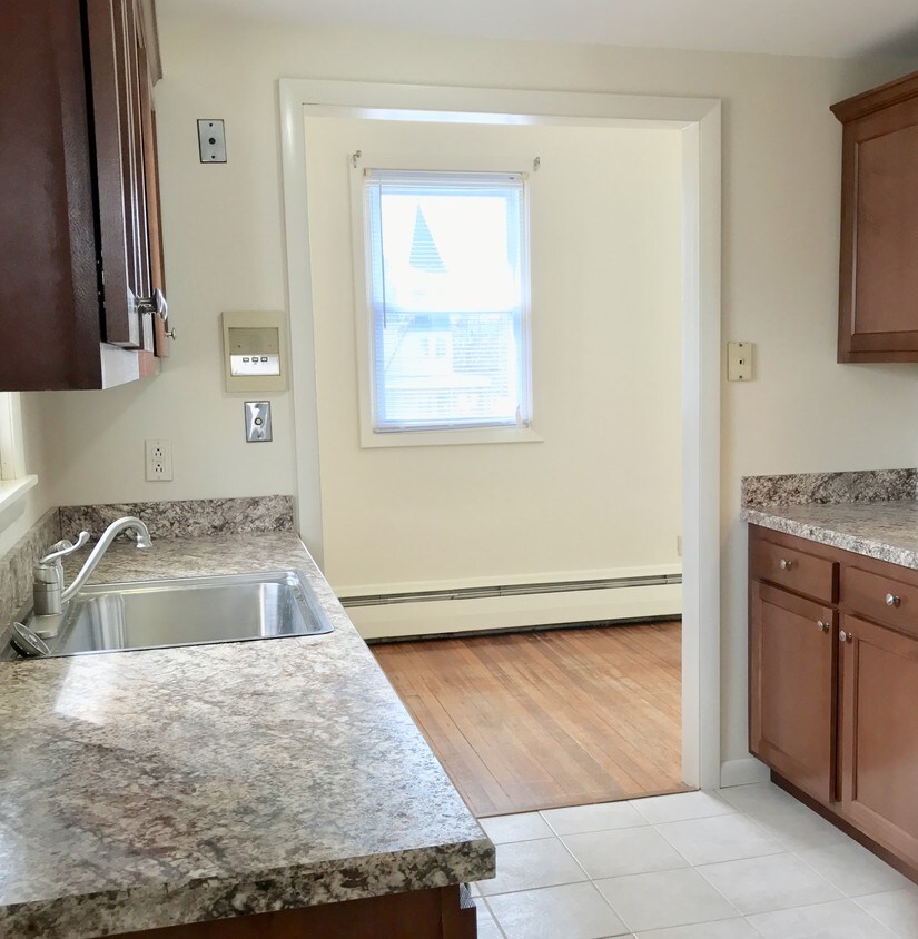 Foto principal - 1644 Broad St