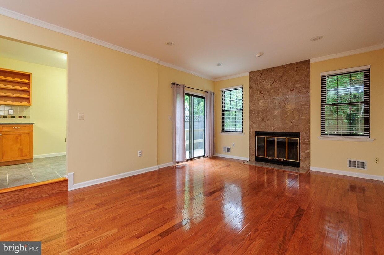 22 Manor Dr, Princeton, NJ 08540 Townhome Rentals in Princeton NJ