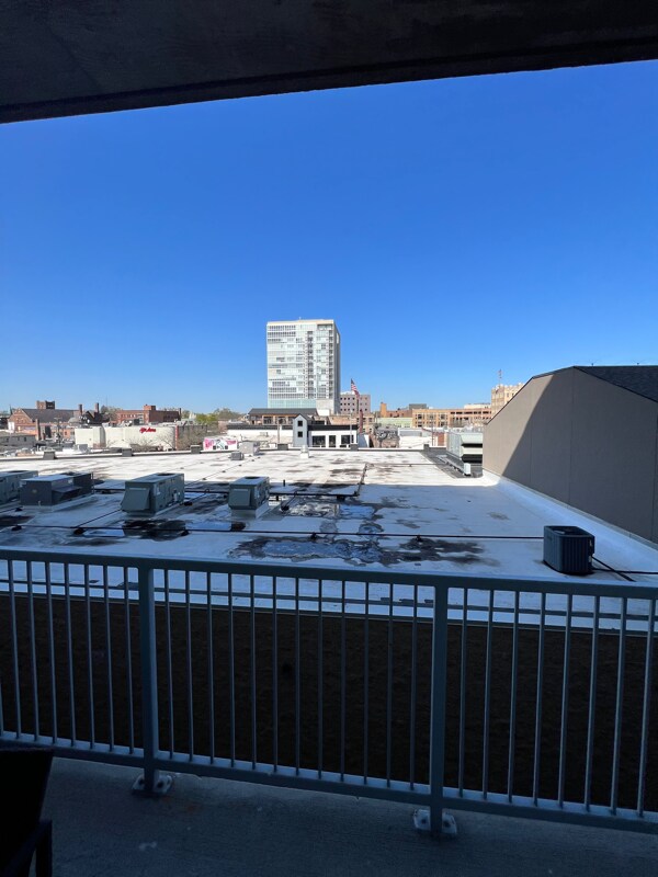 100 W 5th St Unit 405, Royal Oak, MI 48067 Condo for Rent in Royal