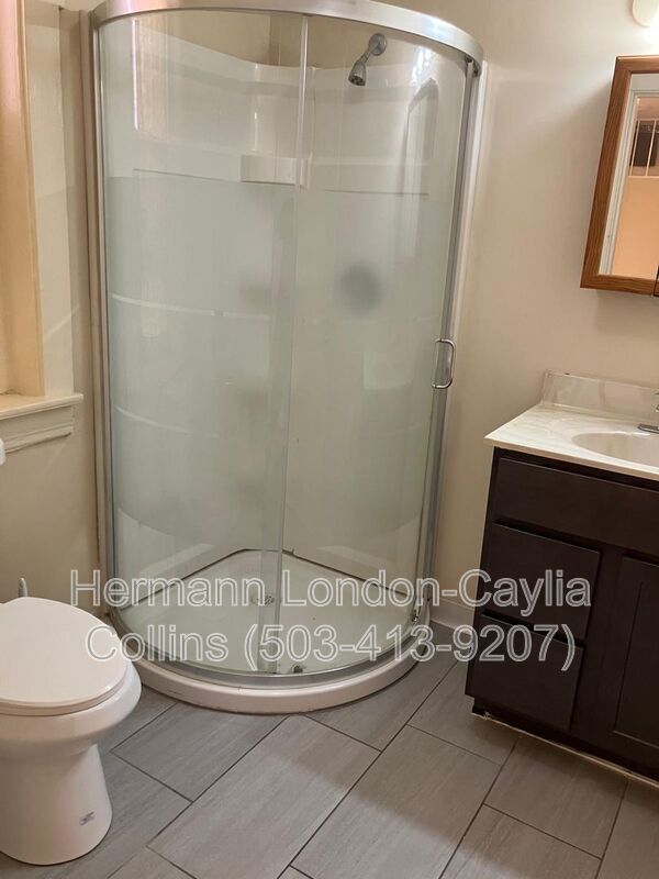 Foto del edificio - 4506 S Grand Blvd