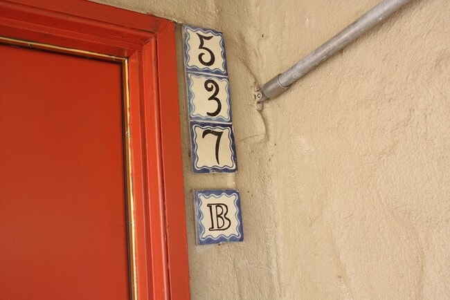 Foto del edificio - 537 Sand Bend Dr