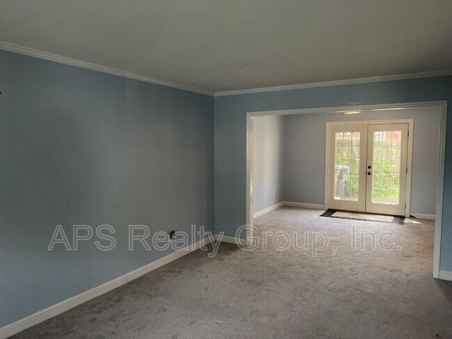 Building Photo - 5115 Lawndale Dr