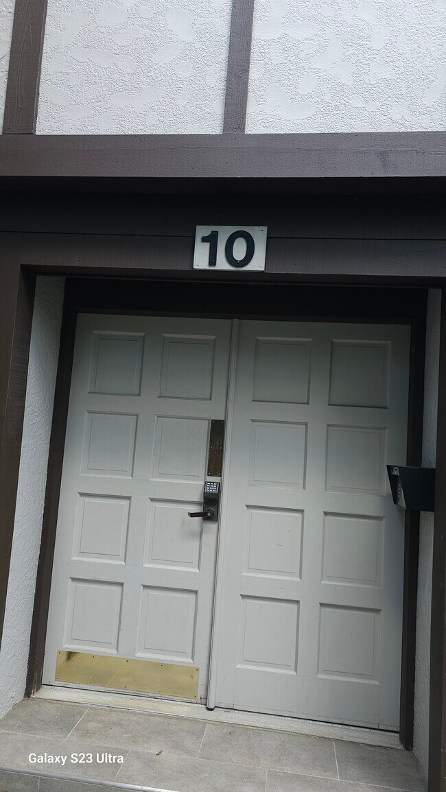Foto del edificio - 10B Heritage Dr