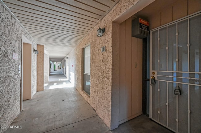 Foto del edificio - 11044 N 28th Dr