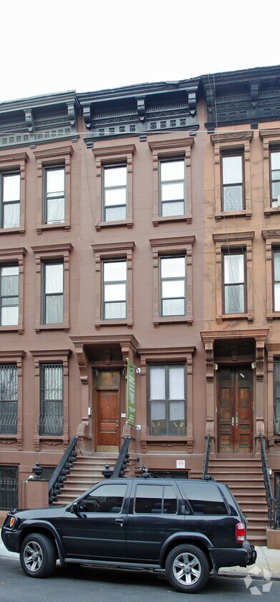 Foto del edificio - 141 W 131st St