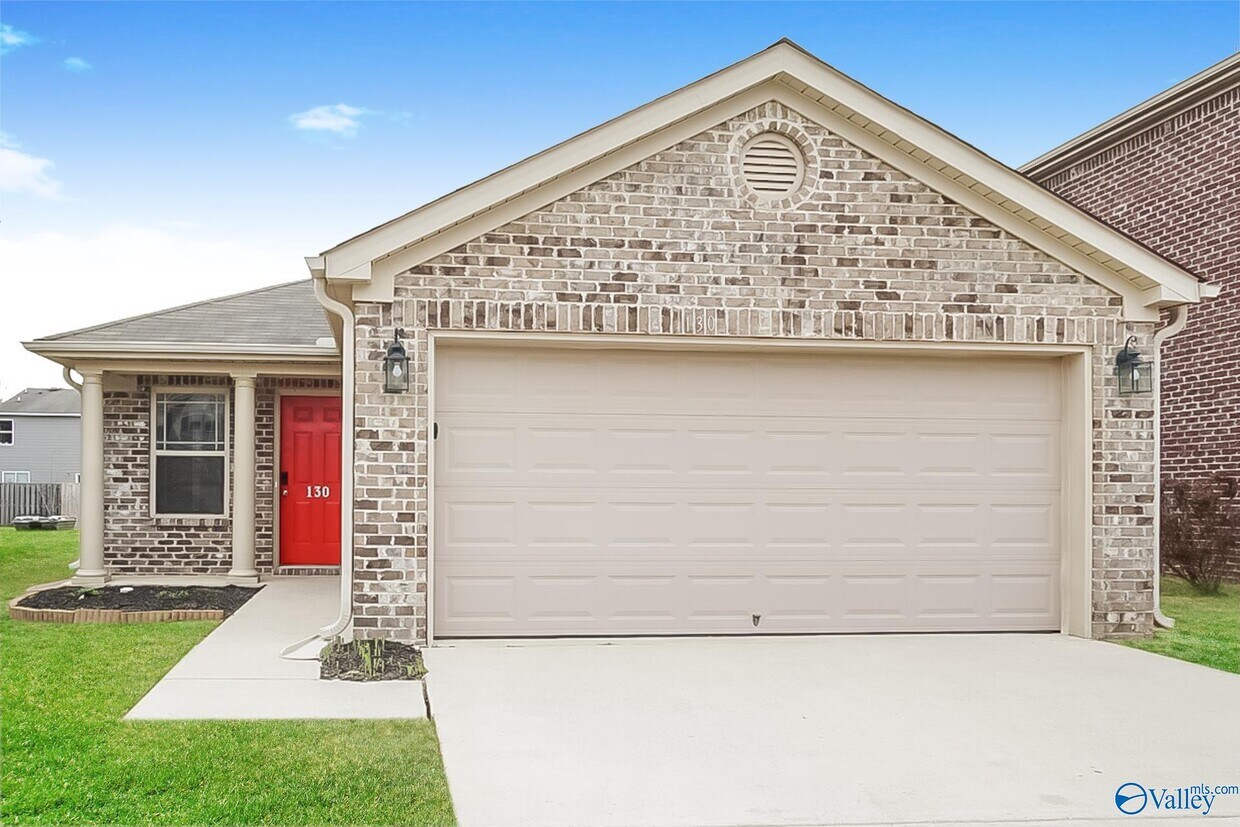 130 Darrow Creek Dr, Owens Cross Roads, AL 35763 House Rental in