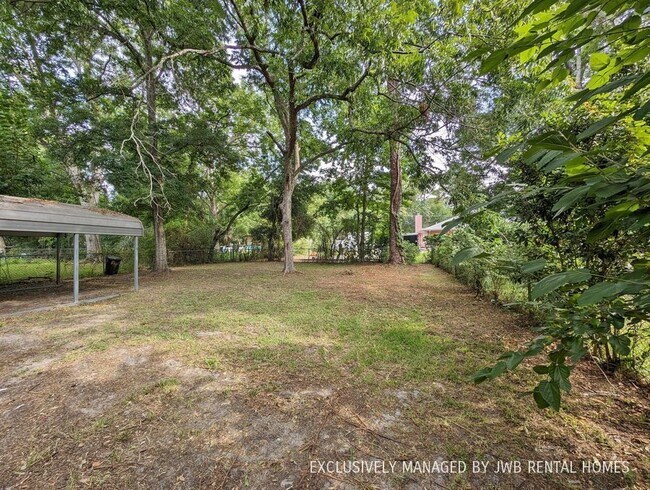 Building Photo - 2037 Meharry Ave