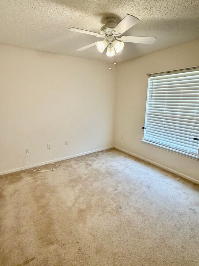 Foto del edificio - 861501 Worthington Dr