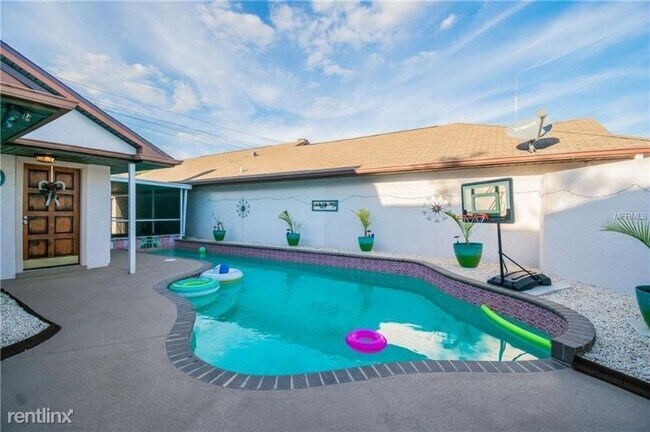 Building Photo - 2 br, 2 bath House - 7123 Silvermill Dr