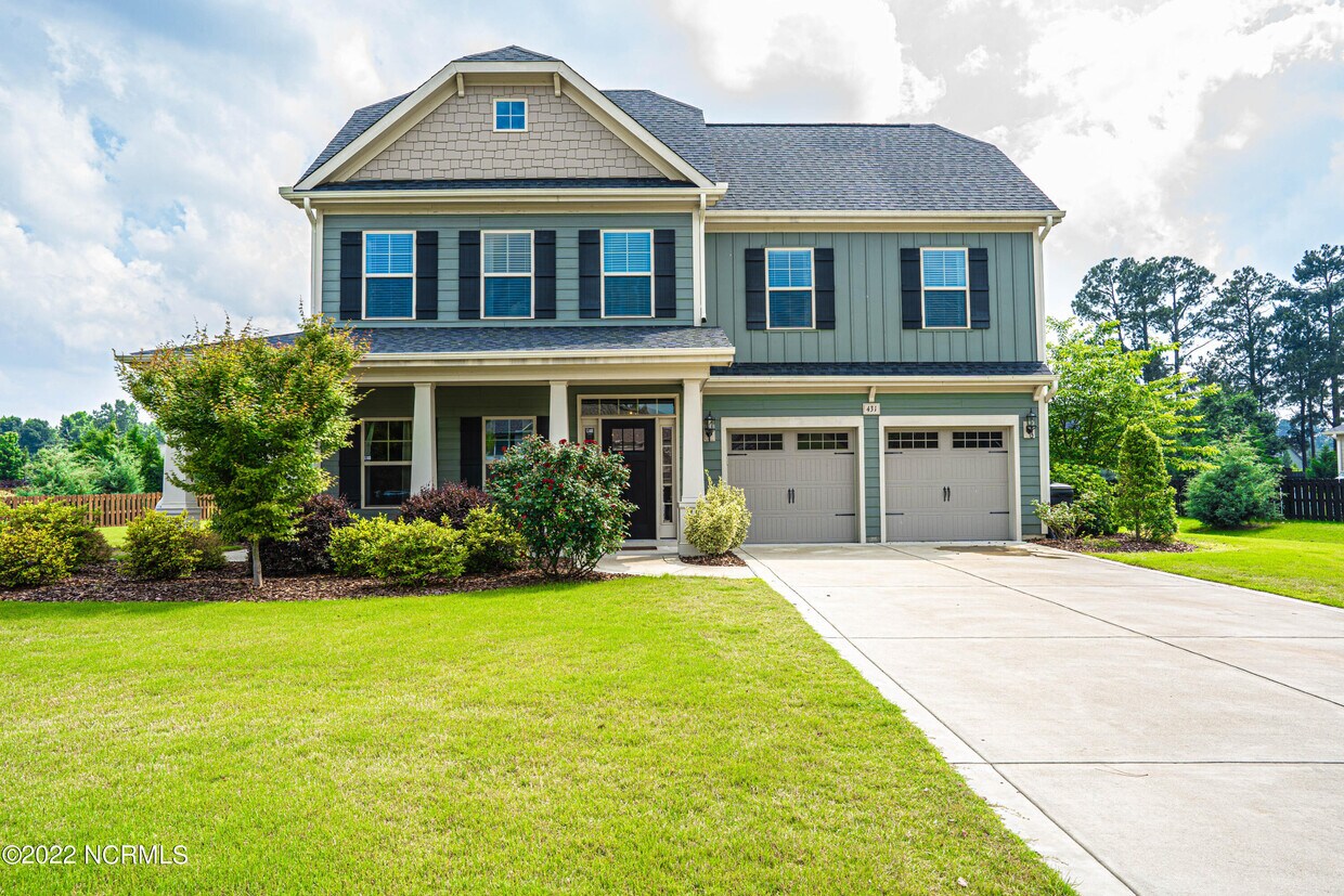 Primary Photo - 431 Goldenleaf Cir