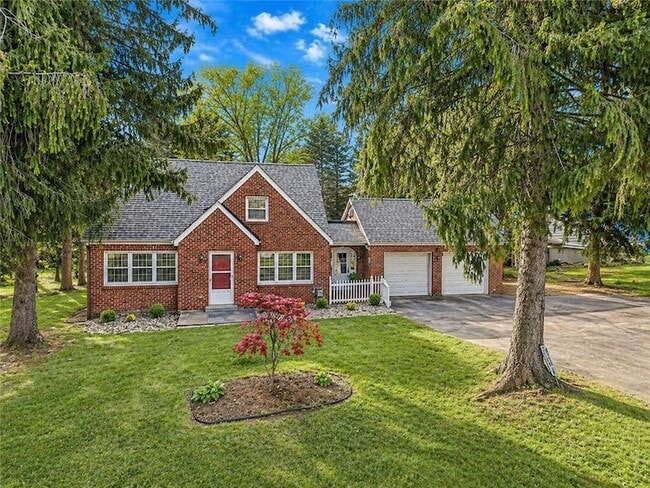 Building Photo - 1060 S Hermitage Rd