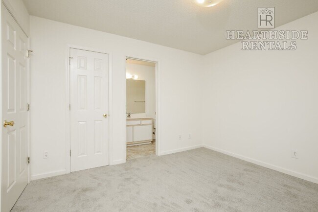 Foto del edificio - 330 Brownlea Dr