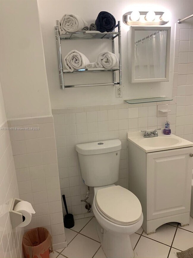 Foto del edificio - 3801 Indian Creek Dr