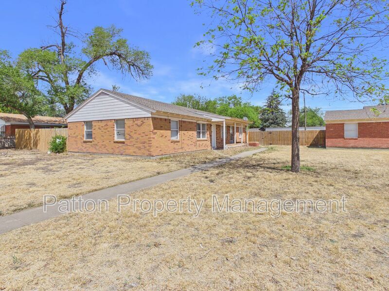 Building Photo - 3010 Westhaven Dr