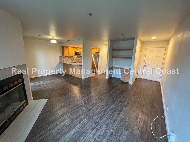 Building Photo - AVAILABLE AUGUST- Centrally Located SLO To...