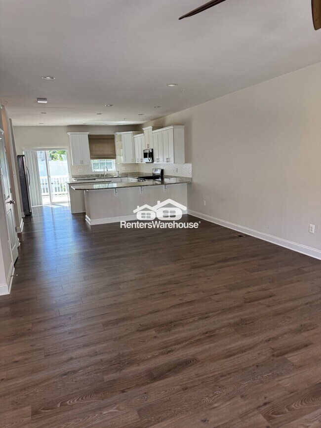 Foto del edificio - 2605 Day Lily Rd
