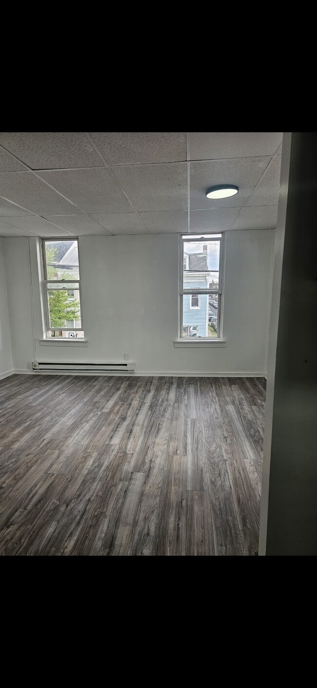 Building Photo - 1135 Oley St
