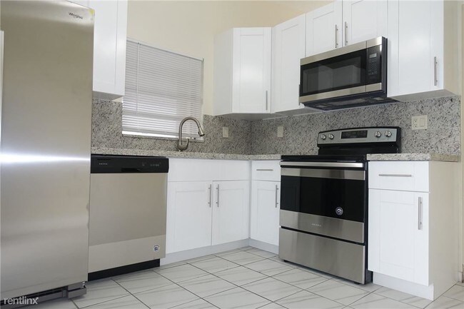 Building Photo - 3 br, 2 bath House - 13936 Langley Pl