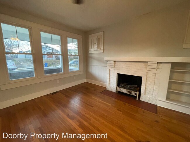 Building Photo - 3 br, 2 bath House - 1705 Bennett Ave