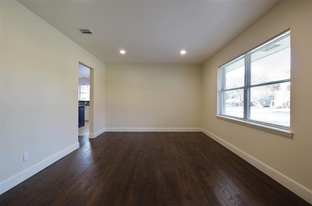 Building Photo - 717 Greenleaf Dr
