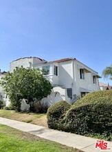 Building Photo - 4770 Edgewood Pl