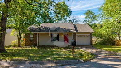 Building Photo - 9 Point W Cir