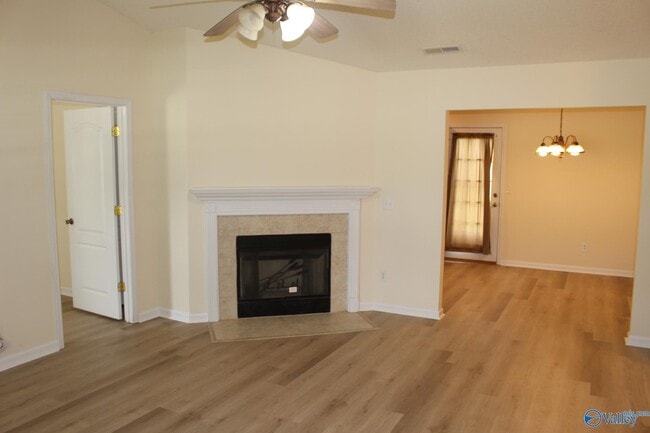 Foto del edificio - 155 Fox Chase Trail