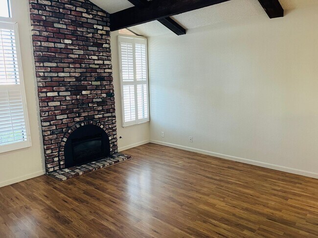Building Photo - An Absolute Steal!  Water, Sewer, Trash Paid!
