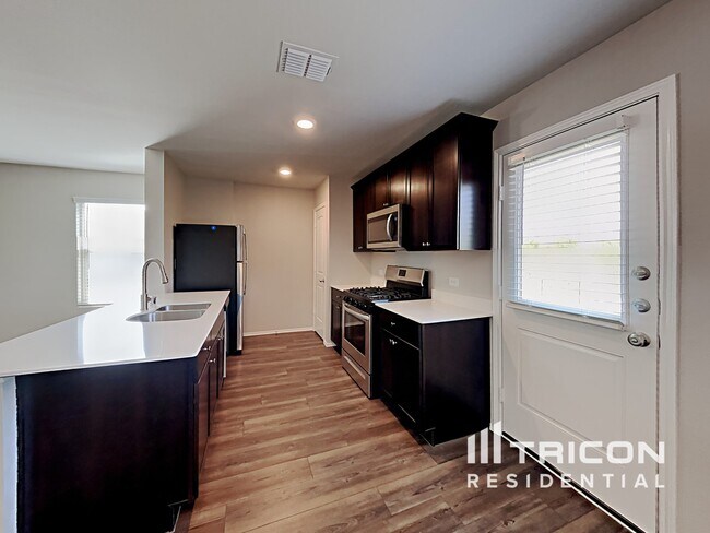 Building Photo - 14201 Serrano Ridge Rd