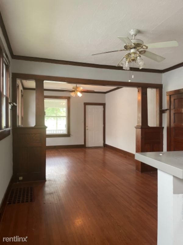 Foto del edificio - 2 br, 1 bath House - 811 E Republic St