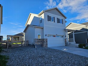 Building Photo - 45840 Laceleaf Dr