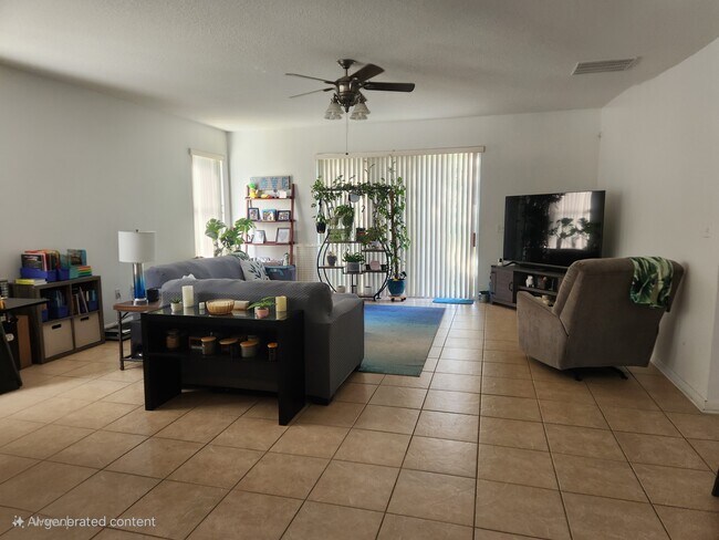 Foto del edificio - 15902 Cedar Elm Terrace