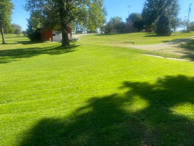 Foto del edificio - 6427 Chippewa Rd