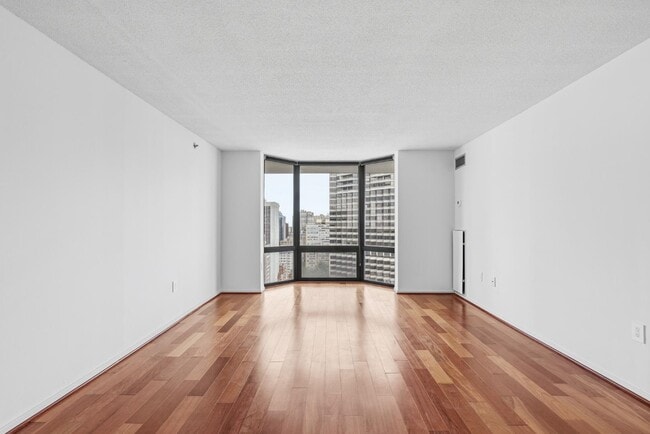 Building Photo - 2020 Walnut St