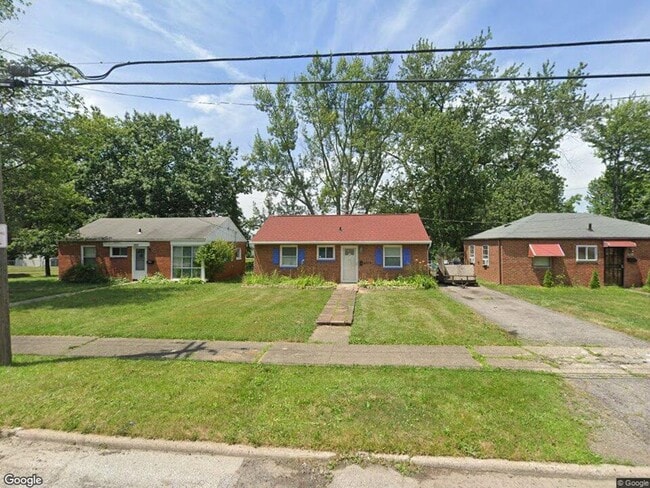 Building Photo - 4354 E 175th St