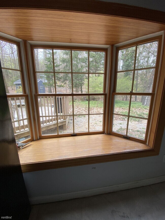 Building Photo - 6 br, 2 bath House - 144 W Woods Rd