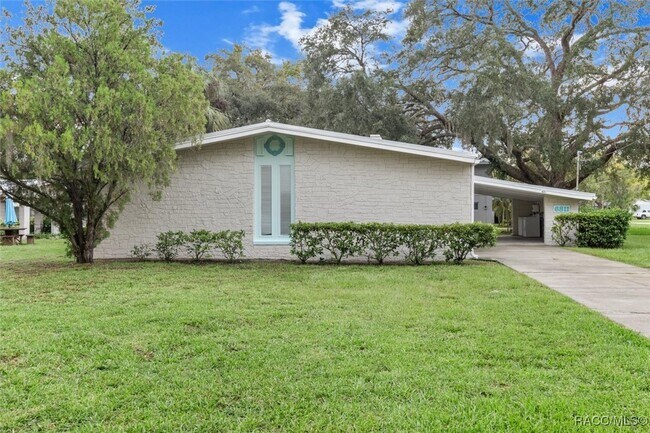 Building Photo - 6811 Riverside Dr